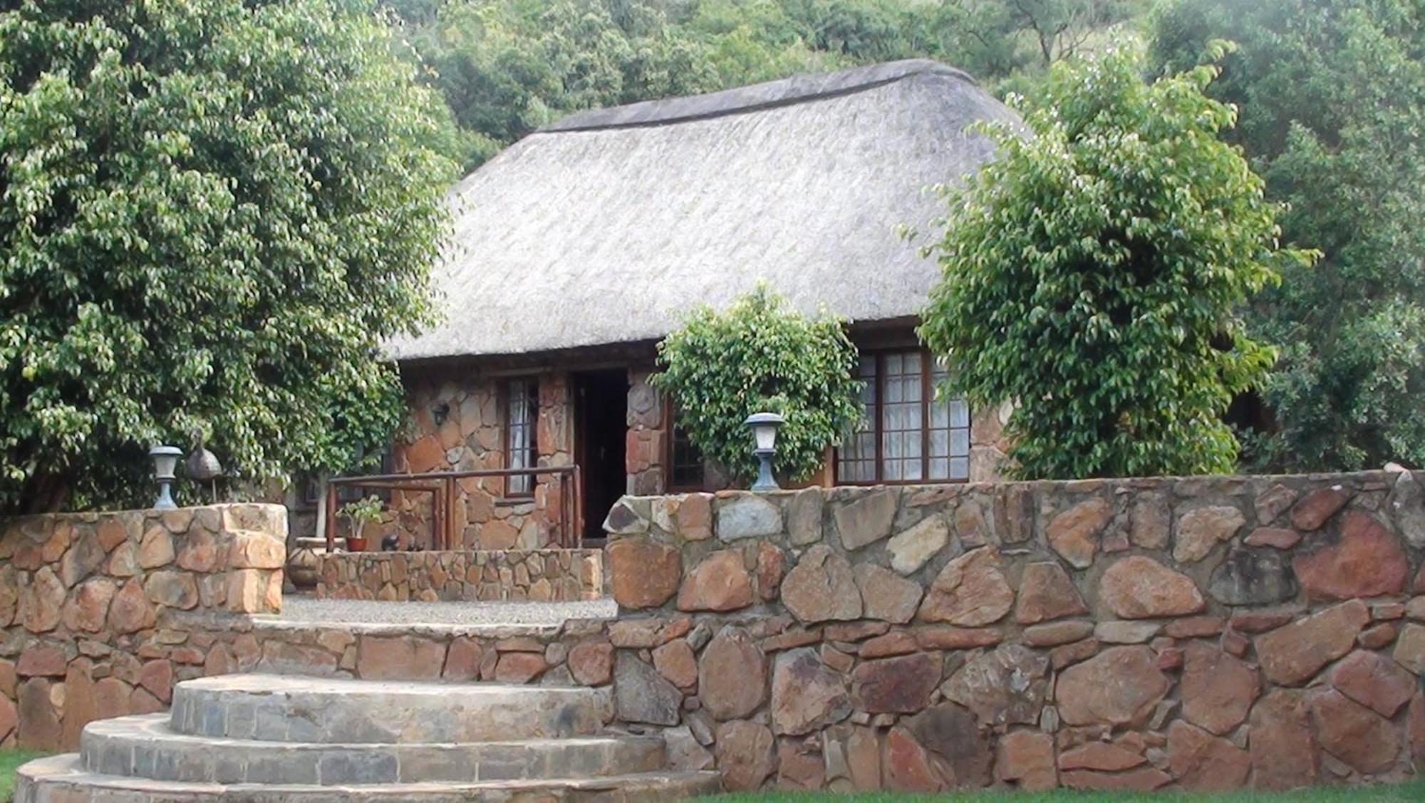 Forest Creek Lodge & Spa Dullstroom Ruang foto
