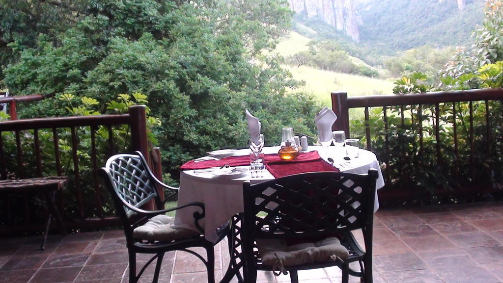 Forest Creek Lodge & Spa Dullstroom Bagian luar foto